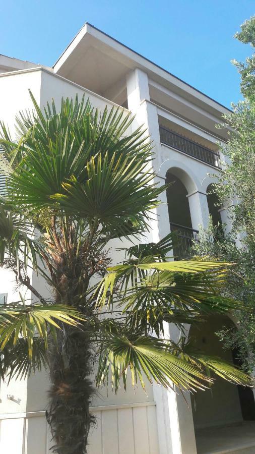 Apartmani Vitturi Kaštela Kültér fotó